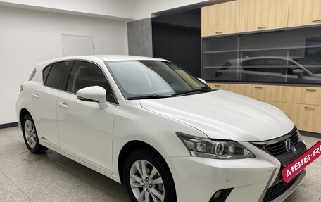 Lexus CT I рестайлинг, 2014 год, 1 990 000 рублей, 3 фотография