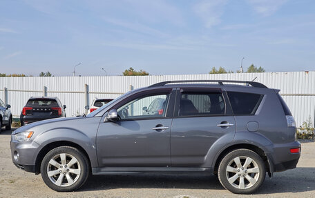 Mitsubishi Outlander III рестайлинг 3, 2011 год, 1 050 000 рублей, 2 фотография