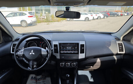 Mitsubishi Outlander III рестайлинг 3, 2011 год, 1 050 000 рублей, 15 фотография