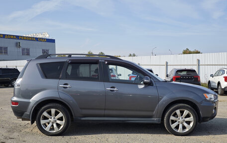 Mitsubishi Outlander III рестайлинг 3, 2011 год, 1 050 000 рублей, 8 фотография