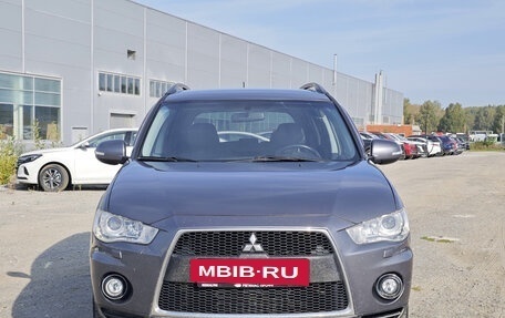 Mitsubishi Outlander III рестайлинг 3, 2011 год, 1 050 000 рублей, 9 фотография