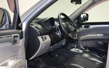 Mitsubishi Pajero Sport II рестайлинг, 2012 год, 1 810 000 рублей, 9 фотография