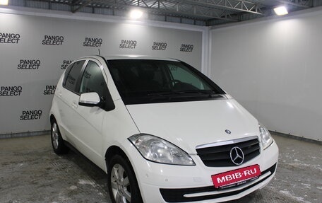 Mercedes-Benz A-Класс, 2011 год, 561 000 рублей, 3 фотография