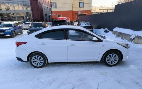 Hyundai Solaris II рестайлинг, 2022 год, 1 720 000 рублей, 7 фотография