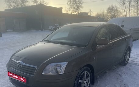 Toyota Avensis III рестайлинг, 2006 год, 750 000 рублей, 5 фотография