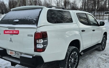 Mitsubishi L200 IV рестайлинг, 2023 год, 4 300 000 рублей, 7 фотография