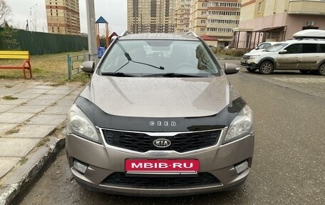 KIA cee'd I рестайлинг, 2011 год, 850 000 рублей, 2 фотография