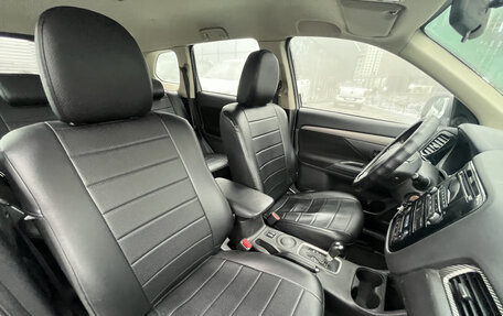 Mitsubishi Outlander III рестайлинг 3, 2014 год, 1 199 000 рублей, 9 фотография