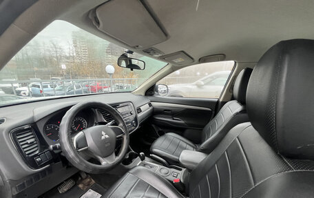 Mitsubishi Outlander III рестайлинг 3, 2014 год, 1 199 000 рублей, 11 фотография