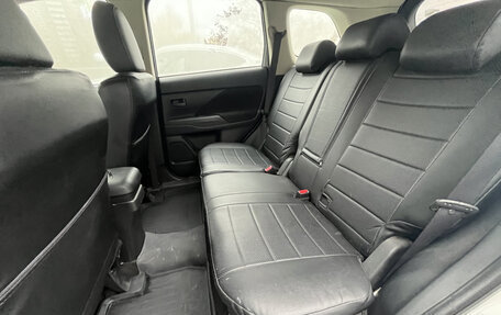 Mitsubishi Outlander III рестайлинг 3, 2014 год, 1 199 000 рублей, 27 фотография