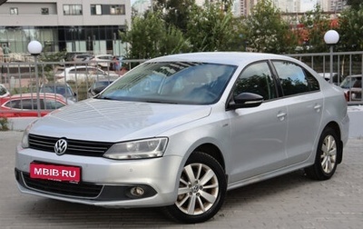 Volkswagen Jetta VI, 2013 год, 748 000 рублей, 1 фотография