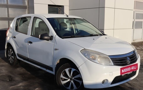 Renault Sandero I, 2013 год, 595 000 рублей, 2 фотография