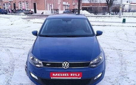 Volkswagen Polo VI (EU Market), 2011 год, 870 000 рублей, 2 фотография