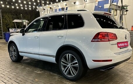 Volkswagen Touareg III, 2013 год, 2 965 000 рублей, 2 фотография