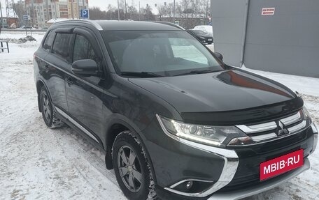 Mitsubishi Outlander III рестайлинг 3, 2017 год, 2 120 000 рублей, 1 фотография