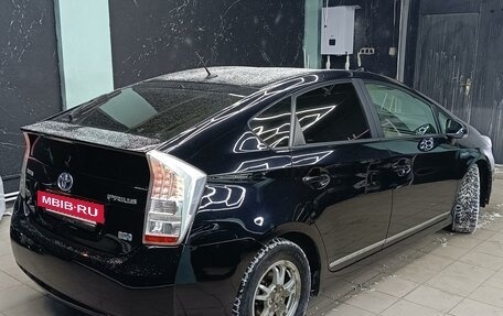 Toyota Prius, 2010 год, 1 280 000 рублей, 10 фотография