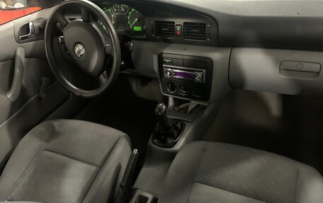 Skoda Octavia IV, 2002 год, 695 000 рублей, 24 фотография