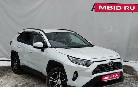 Toyota RAV4, 2021 год, 3 400 000 рублей, 3 фотография