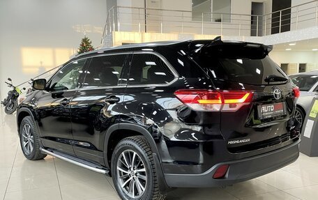 Toyota Highlander III, 2017 год, 4 157 000 рублей, 6 фотография