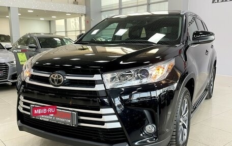 Toyota Highlander III, 2017 год, 4 157 000 рублей, 4 фотография