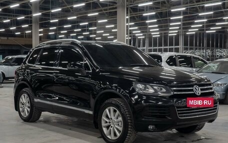 Volkswagen Touareg III, 2011 год, 1 950 000 рублей, 14 фотография