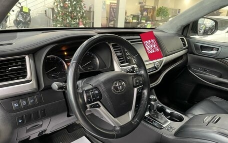 Toyota Highlander III, 2017 год, 4 157 000 рублей, 14 фотография