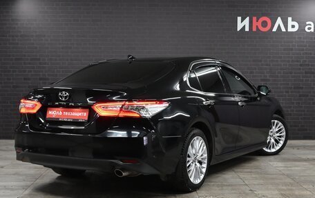 Toyota Camry, 2019 год, 3 250 000 рублей, 7 фотография