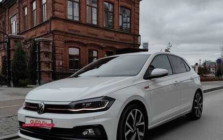 Volkswagen Polo GTI VI, 2021 год, 3 600 000 рублей, 2 фотография