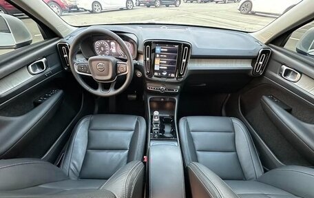 Volvo XC40 I, 2022 год, 4 200 007 рублей, 6 фотография