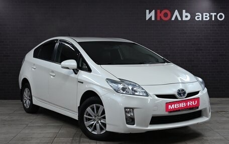 Toyota Prius, 2010 год, 1 075 000 рублей, 3 фотография