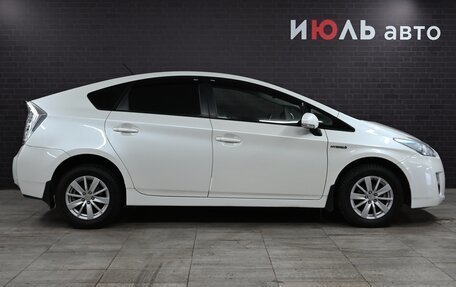 Toyota Prius, 2010 год, 1 075 000 рублей, 9 фотография