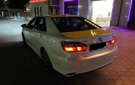 Toyota Camry, 2017 год, 2 650 000 рублей, 5 фотография