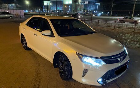 Toyota Camry, 2017 год, 2 650 000 рублей, 7 фотография