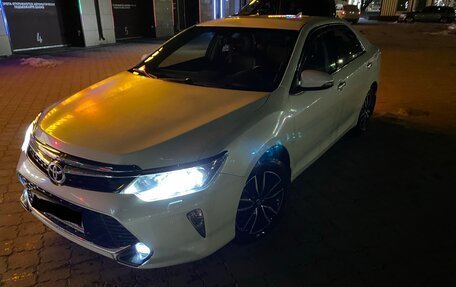 Toyota Camry, 2017 год, 2 650 000 рублей, 8 фотография