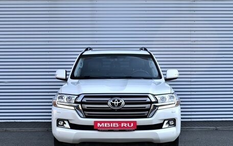 Toyota Land Cruiser 200, 2015 год, 6 900 000 рублей, 2 фотография