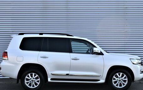 Toyota Land Cruiser 200, 2015 год, 6 900 000 рублей, 6 фотография