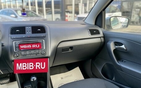 Volkswagen Polo VI (EU Market), 2011 год, 925 000 рублей, 16 фотография