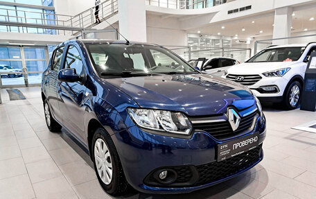 Renault Sandero II рестайлинг, 2015 год, 879 000 рублей, 3 фотография