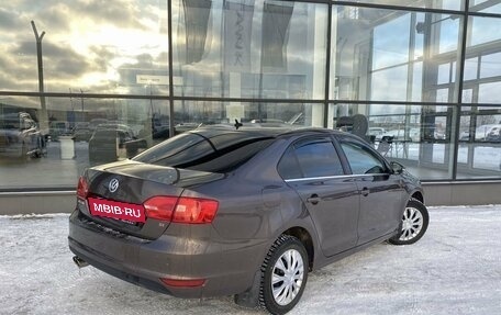 Volkswagen Jetta VI, 2011 год, 900 000 рублей, 6 фотография