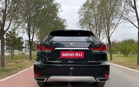 Lexus RX IV рестайлинг, 2021 год, 4 300 000 рублей, 6 фотография