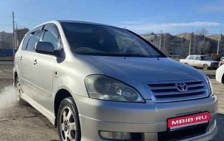 Toyota Ipsum II, 2003 год, 1 000 000 рублей, 2 фотография