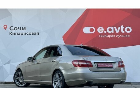 Mercedes-Benz E-Класс, 2012 год, 1 200 000 рублей, 6 фотография