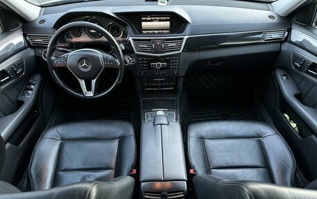 Mercedes-Benz E-Класс, 2012 год, 1 200 000 рублей, 7 фотография