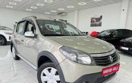 Renault Sandero I, 2011 год, 700 000 рублей, 2 фотография