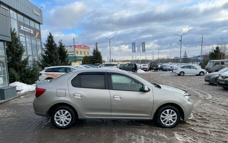 Renault Logan II, 2017 год, 895 000 рублей, 4 фотография