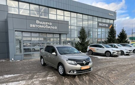 Renault Logan II, 2017 год, 895 000 рублей, 3 фотография