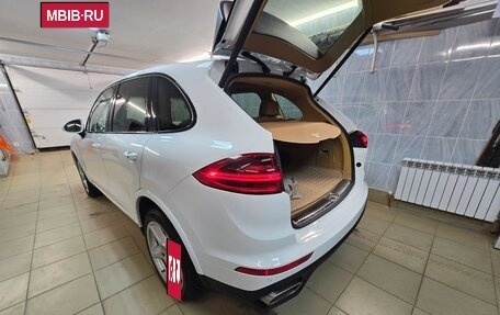 Porsche Cayenne III, 2017 год, 8 500 000 рублей, 2 фотография