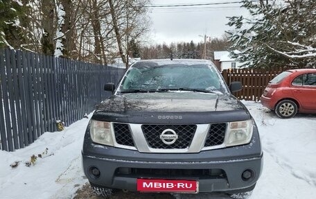 Nissan Navara (Frontier), 2007 год, 1 050 000 рублей, 2 фотография