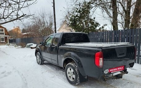 Nissan Navara (Frontier), 2007 год, 1 050 000 рублей, 5 фотография