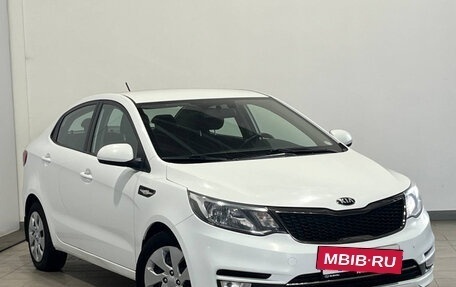 KIA Rio III рестайлинг, 2017 год, 931 000 рублей, 3 фотография